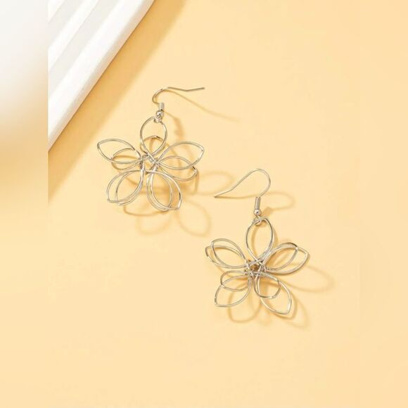 Carol for Eva Graham Silver Dangling Flower Earrings - Picture 2 of 5